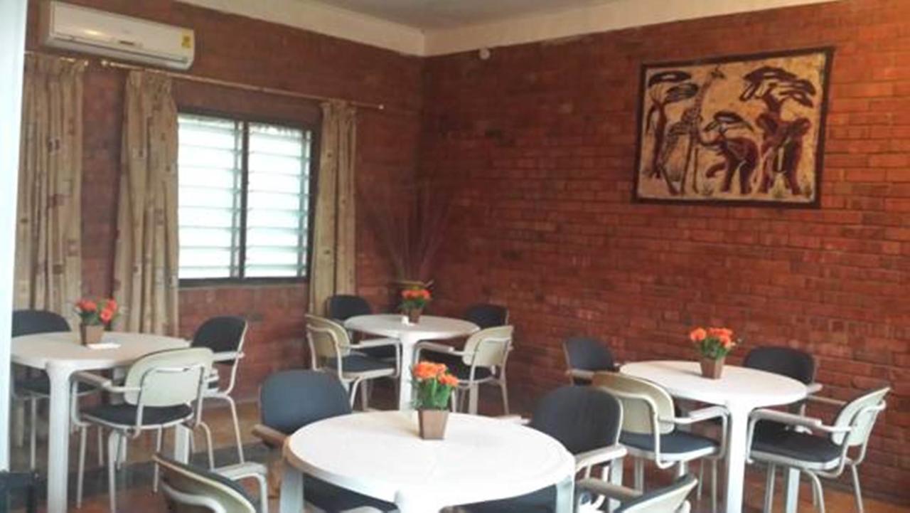 Joy Family Lodge Amasaman Экстерьер фото
